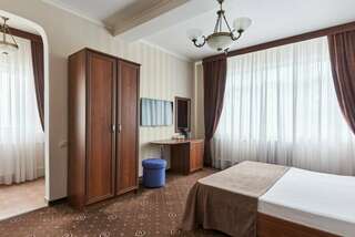 Гостиница Гранат Адлер Полулюкс с балконом-4