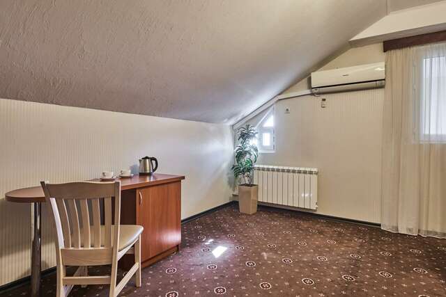 Гостиница Гранат Адлер-84